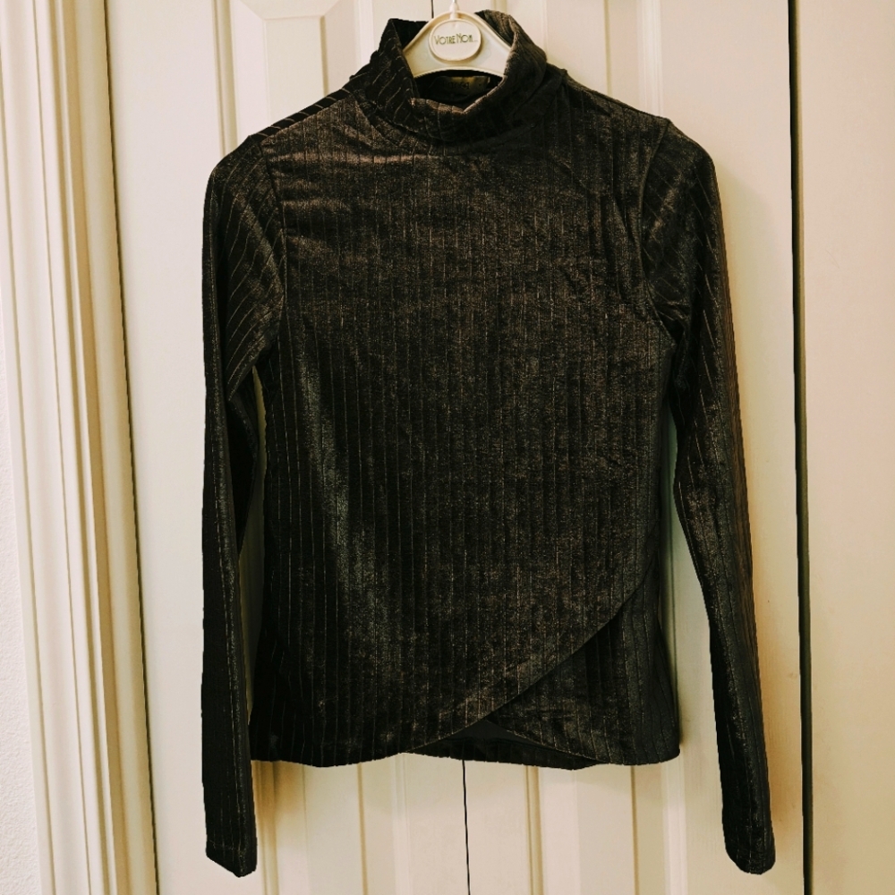 NWT Supertrash Tilanta Ribbed Green Velvet Asymmetrical Overlap Hem Top